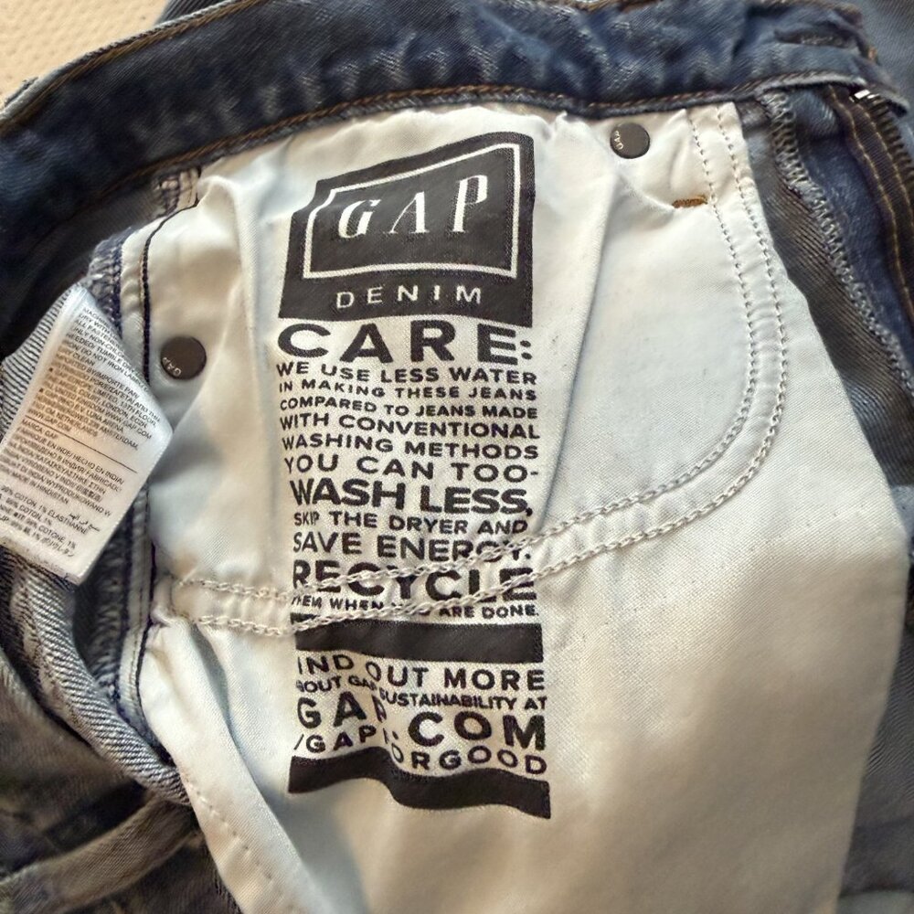 GAP Men's 30x34 Straight Jeans Medium Wash Denim Washwell Classic 5-Pocket EUC - Picture 7 of 9